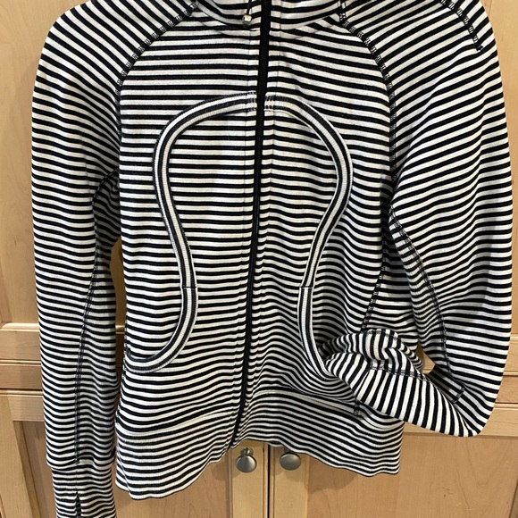 lululemon athletica Tops - Scuba Hoodie Black and white Lululemon heavy weight full zip, dual front pockets